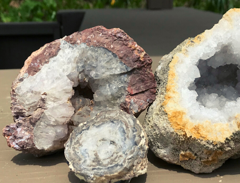 Science Experiment: Grow-Your-Own Geode Replica