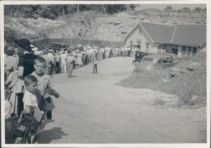 Vintage Photo of the Cave Entrance Building with a long line of people in the 1940s at this must-see place in Wisconsin​