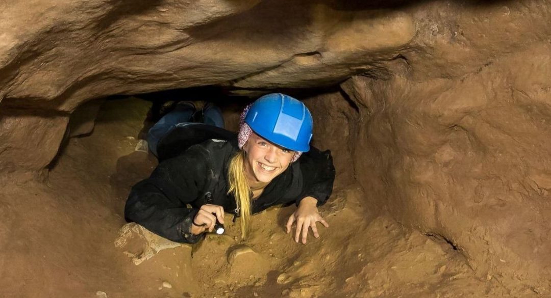 Young girl caving