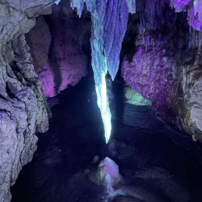 Formations Glowing under Blacklight