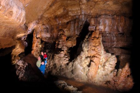 Photo of Onyx Ridge section of the cave with People that can bee seen on a Tours in Wisconsin while visiting places in Wisconsin
